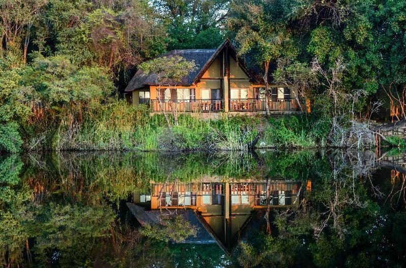 Namushasha River Lodge Sangwali Exterior photo